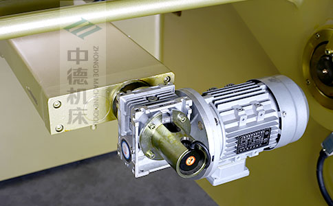 ZDS-832后檔料減速電機(jī)，質(zhì)量好，模擬運(yùn)算定位速度快.jpg